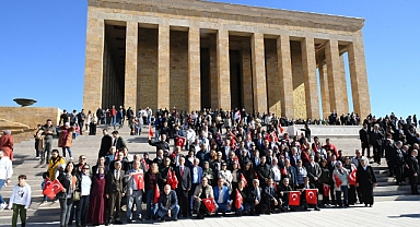 Karabağlar muhtarları Anıtkabir ve Kocatepe'de