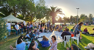 Karşıyaka’da bir ilk: İzmirliler vegan piknikte bir araya geldi!