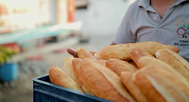 Kınık Belediyesi'nden ekmek hizmeti 