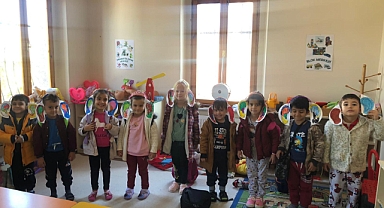 Kınık'ta dar gelirli ailelere eğitim katkısı 