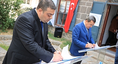 Konak’ta yoksullukla mücadele için imzalar atıldı