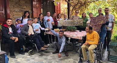 Narlıdere Belediyesi'nden engelsiz gezi 