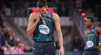 Pınar Karşıyaka ilki yaşadı