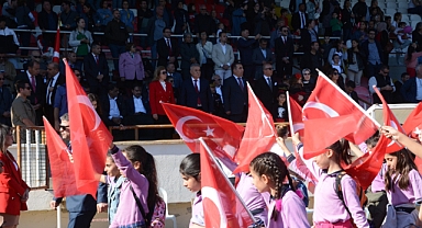 Torbalı’da Cumhuriyet coşkuyla kutlanıyor