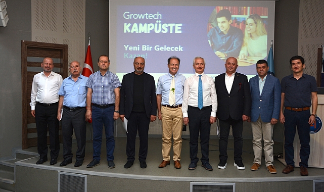 Üniversiteliler, Growtech Kampüste Etkinliğinde Buluştu