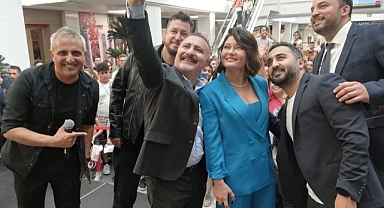 Ünlü radyocu Mustafa Karslıoğlu, dünyaya açıldı