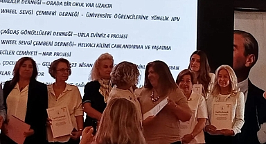 Urla Kızılay’a Hamdi Türkmen Özel Ödülü