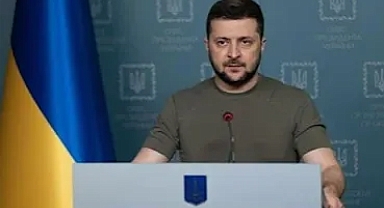 Zelenski: "Bizi yok etmeye çalışıyorlar. Sığınaklarda kalın"