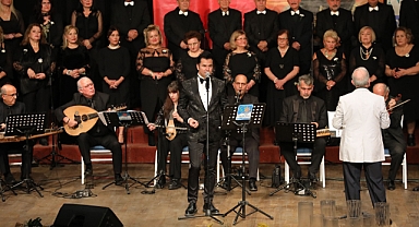 Ata'nın en sevdiği şarkılar Narlıdere'de yankılandı 