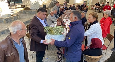 Başkan V. Özkan mahalle ziyaretlerine devam ediyor. 