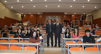 BİK Başkanı Erkılınç genç iletişimcilerle buluştu