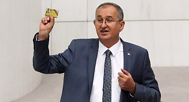  CHP'li Sertel: “Gazeteciler kart alamıyor İletişim Başkanlığı çalışanlarına basın kartı dağıtıyor”