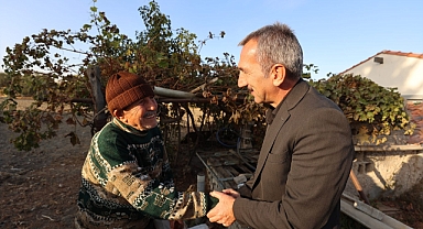 Dayanç istekleri dinliyor, sorunları yerinde tespit ediyor