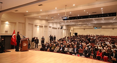 DEÜ'de Öğretmenler Günü töreni düzenlendi 