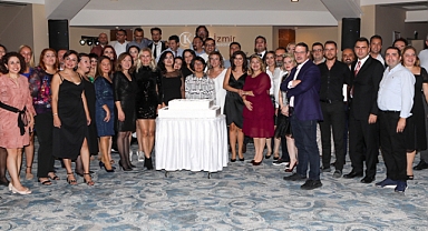 Ege Üniversitesi mezunu doktorlar 20. Yılını kutladılar