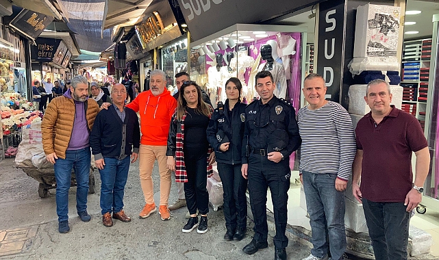 Görev bölgesindeki esnafın derdini dinledi