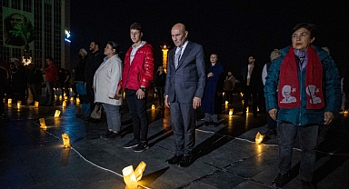 İzmir Ata’ya saygı nöbetinde