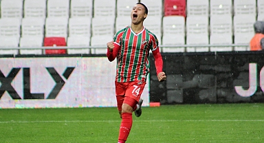 Karşıyaka'da genç Mustafa büyük mutluluk yaşadı