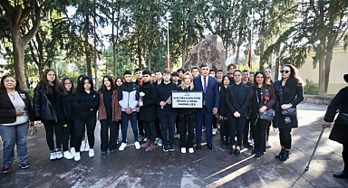 Karşıyaka'da yaşam, 9’u 5 geçe durdu