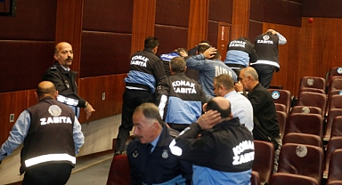 Konak Zabıta personeli, depreme hazır