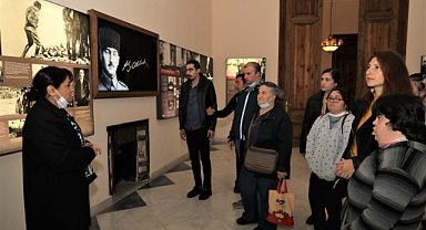 Menderes Belediyesi'nden kursiyerlere 