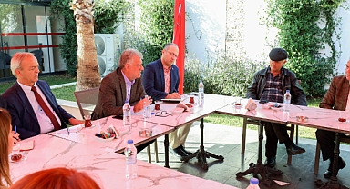 Narlıdere'de muhtarlarla ortak akıl toplantısı 