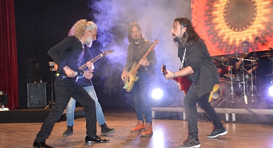 Torbalı’da şarkılar öğretmenler için söylendi