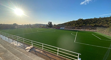 Ürkmez Şehit Osman Koç Stadı çalışmaları sona yaklaşıyor