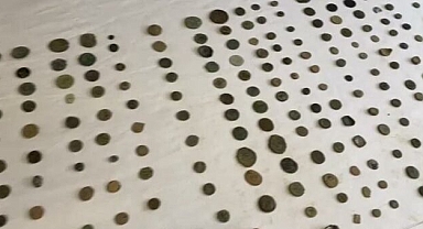Üzerinden Roma ve Bizans dönemine ait 123 sikke çıktı 