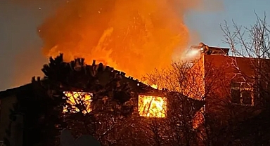 Yalnız yaşadığı evde yangın çıktı: Dumandan etkilenen genç hayatını kaybetti 