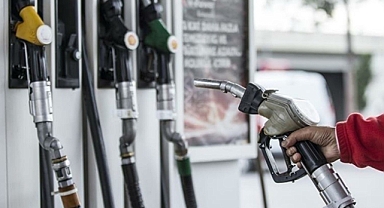 Akaryakıtta aylar sonra bir ilk yaşandı: Benzinin litre fiyatı 20 liranın altına düştü!