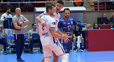 Arkas Spor filede Bitlis deplasmanında