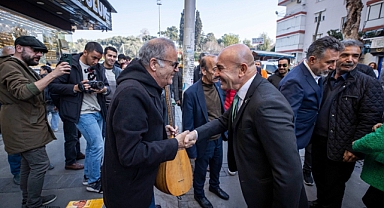 Başkan Soyer Bayraklı'daki çalışmaları inceledi