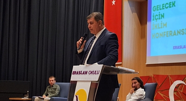 Başkan Tugay İklim Konferansı’nda gençlerle buluştu