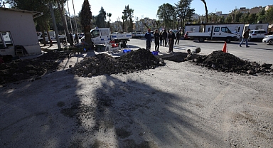 Bayraklı’nın “Kent Meydanı” için çalışmalar hızlandı