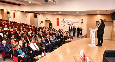 Çiğli'de “Kadının Siyasetteki Yeri” konuşuldu