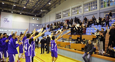 DEÜ potada namağlup şampiyon 