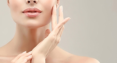 Işıltılı bir cilt için 12 pratik yöntem 