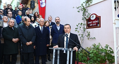 İsmet İnönü Konak’ta anıldı