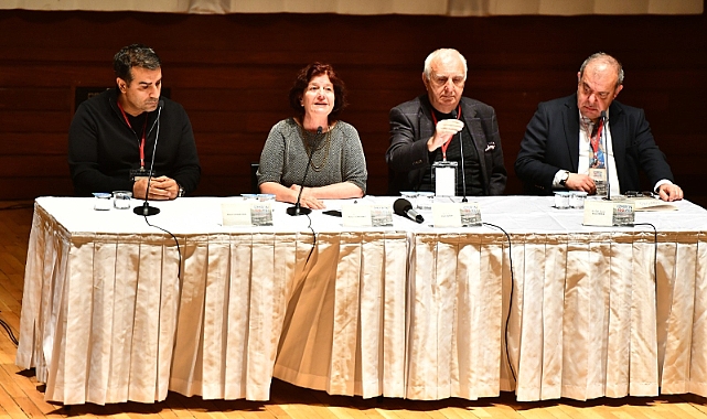“İzmir'in Yüz Yılı” Sempozyumu başladı