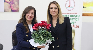 Karşıyaka’da annelerle en kutsal söyleşi
