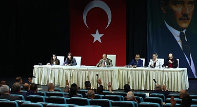 Konak Belediye Meclisi yılın son toplantısını gerçekleştirdi