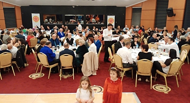 Makedonya Göçmenleri Kuşadası'nda Buluştu 