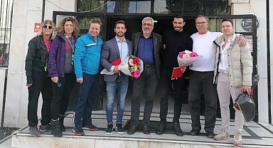 Şampiyonlar, öğrencilerle bir araya geldi