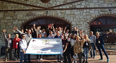 Egeli bilim ekibinden özel yetenekli öğrencilerin öğretmenlerine yönelik anlamlı proje