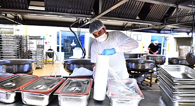 İzmir’den afet bölgesine tam destek