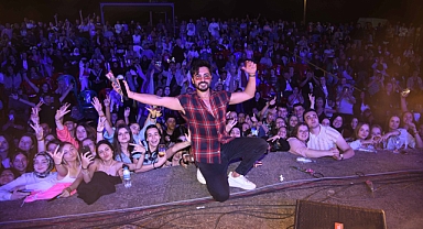 Komşu'da Yusuf Güney konserine rekor katılım