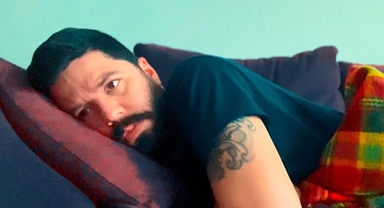 Alişan Özaydın efsane parçayı seslendirdi