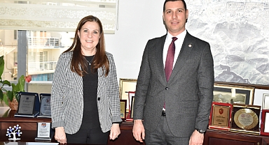 Balçova’da Memurlarla toplu sözleşme imzalandı