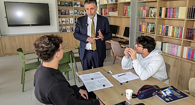 Bayraklı ‘kitap kafeleri’ çok sevdi